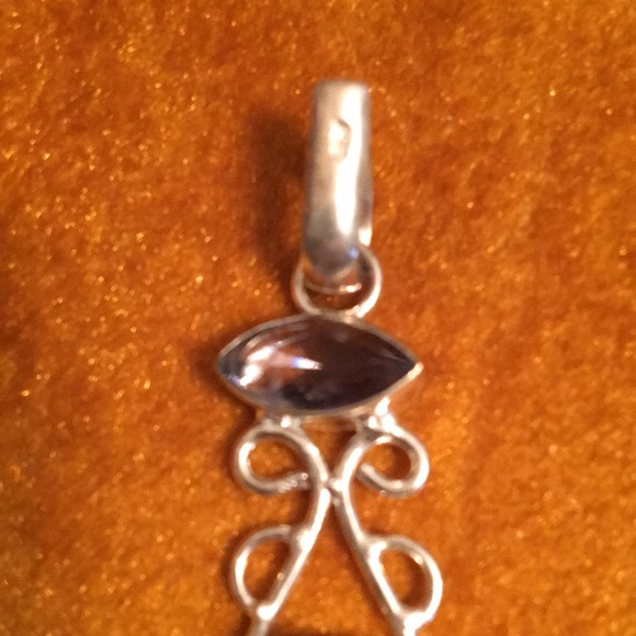 Pendant - Picture 2 of 5
